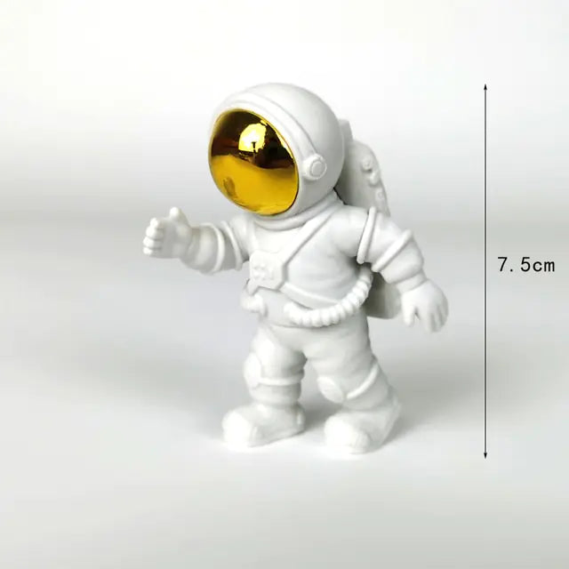 Astronaut Ornaments – Cosmic Space Explorer Figurines & Moon-Themed Ornaments for Home or Office Décor