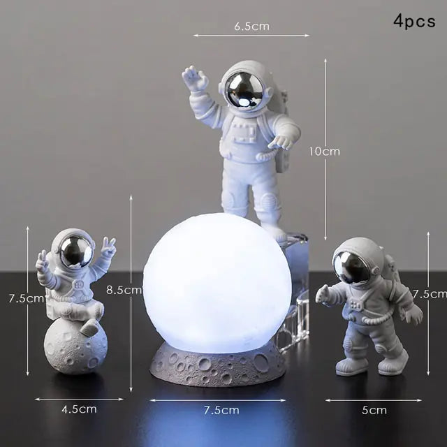Astronaut Ornaments – Cosmic Space Explorer Figurines & Moon-Themed Ornaments for Home or Office Décor